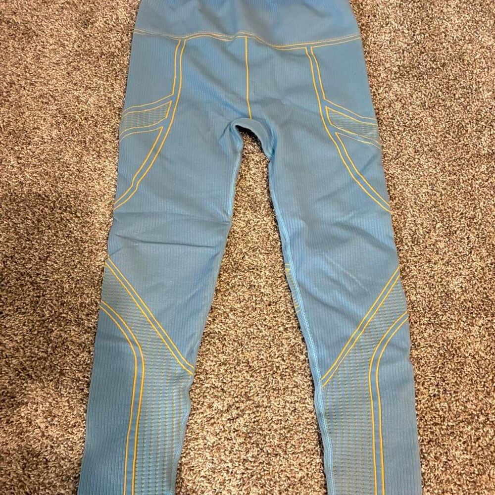 Fabletics Women's Blue Leggings